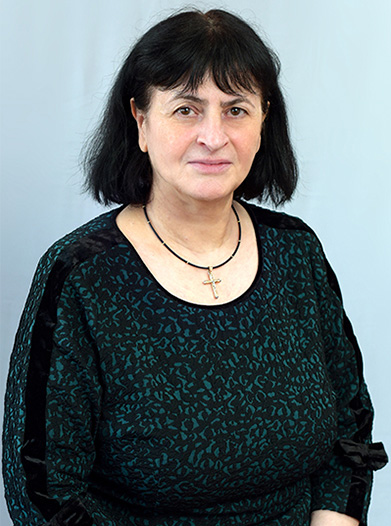 Оганова  Мариэтта Суреновна.